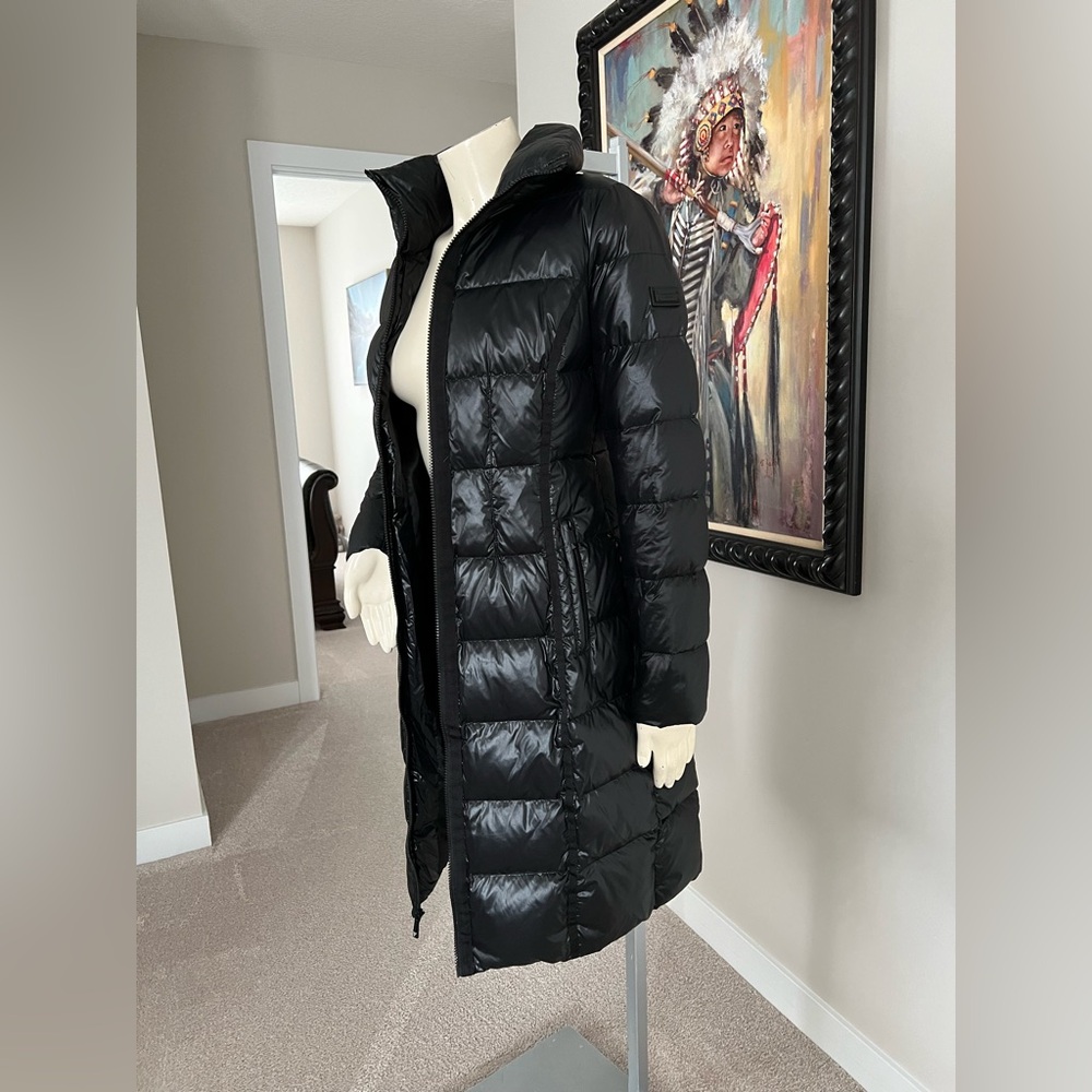 BCBGMaxAzria Long Black Quilted Down & Feather Puffer Coat – Sleek & Polished - Picture 5 of 16